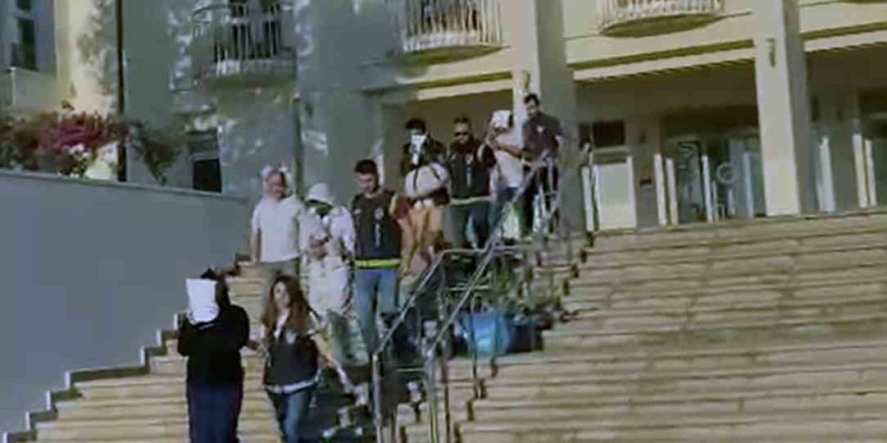 4 Aydır Takip Edilen Fuhuş Çetesi Çökertildi