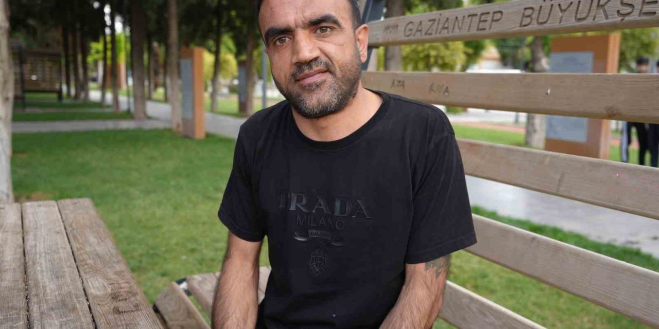 Tavuk Karası Hastalığı Hayatını Kararttı: Gündüz Az Görüyor, Gece Hiç Görmüyor