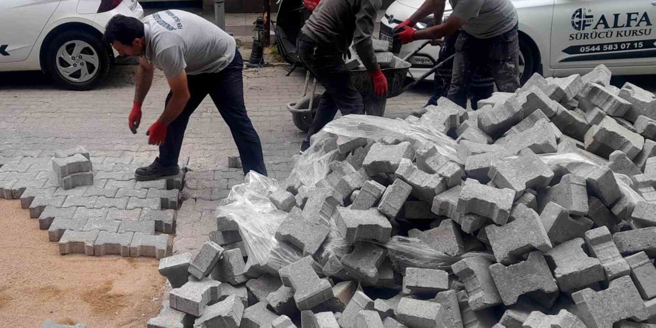 Şehzadeler Belediyesi Yol Düzenleme Çalışmalarını Hızlandırıyor