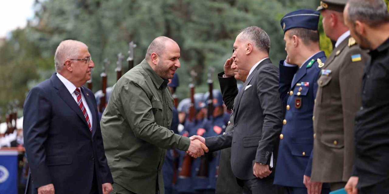 Bakan Güler, Ukraynalı Mevkidaşı İle Görüştü