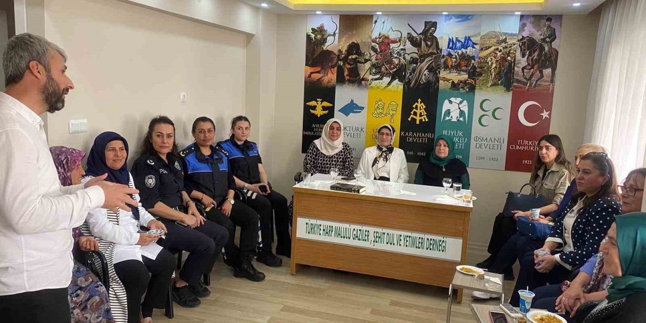 Şehit Ve Gazi Ailelerinden Aziz Şehitler İçin Mevlidi Şerif