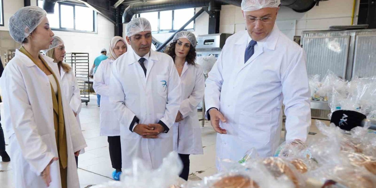 Beyoğlu Belediye Başkanı, Beylikdüzü Belediye Başkanı Mehmet Murat Çalık’ı Ziyaret Etti