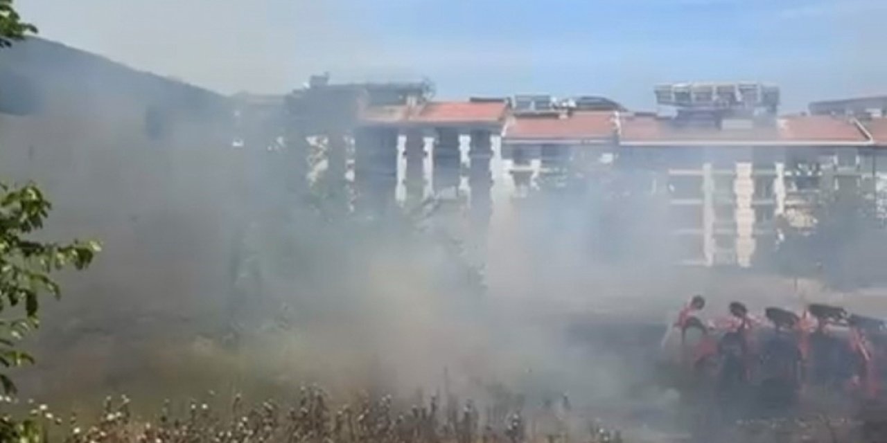 Çiftçiler Günü’nde Çiftçi Malzemeleri Yandı