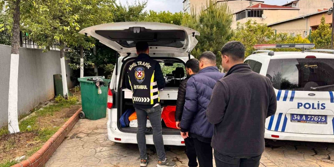 Meşalelerle Yolu Kapatarak Asker Eğlencesi Yapan Gruba Ceza