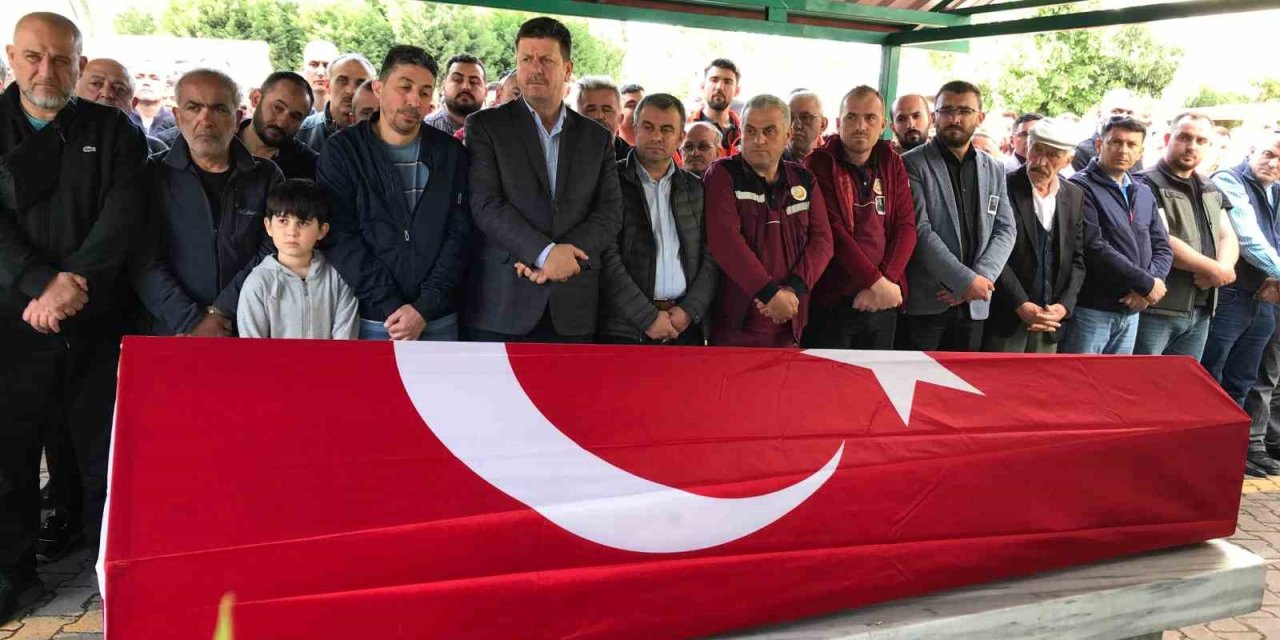 Orman İşletme Müdürlüğü’nde Ait Depodaki Patlamada Hayatını Kaybeden Çalışan Defnedildi