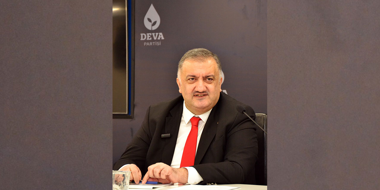 Karal: Devlet cemaatleşmemeli, cemaatler de devletleşmemeli