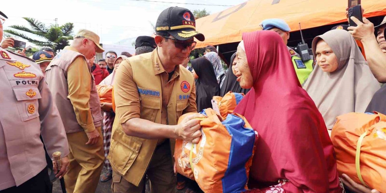 Endonezya’daki Sel Ve Toprak Kaymasında Can Kaybı 58’e Yükseldi