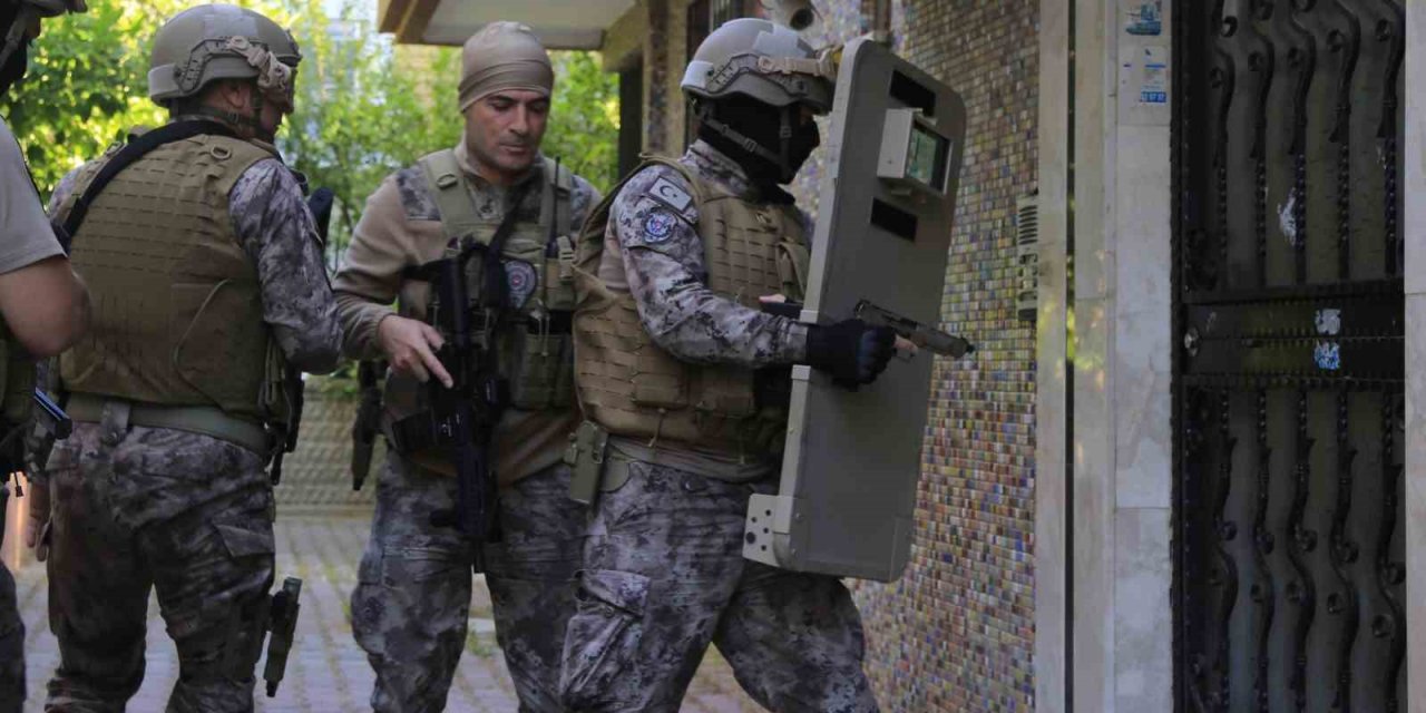 Antalya’da Sosyal Medya Üzerinden Uyuşturucu Satışına Eş Zamanlı Operasyon