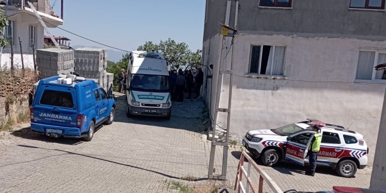 Baba Ve Kızı Sobadan Zehirlenerek Hayatını Kaybetti