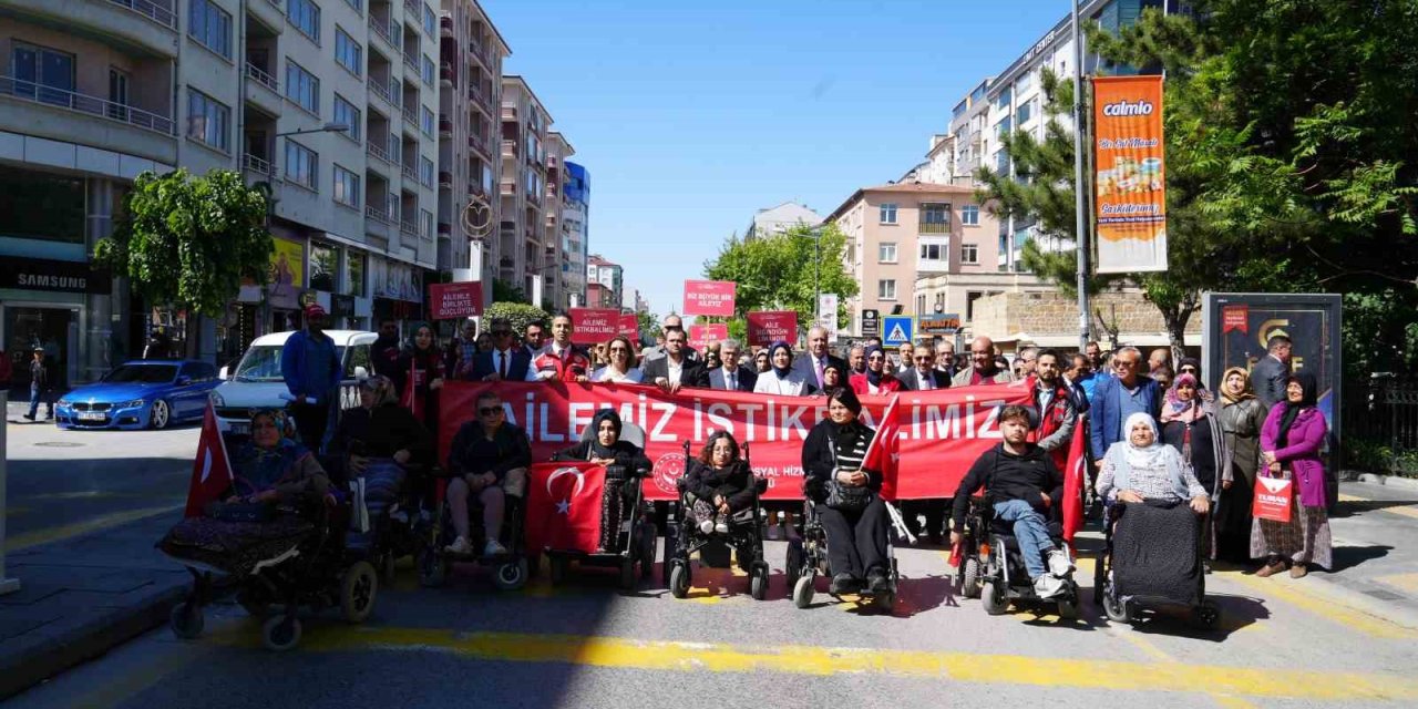 Niğde’de ’aile İstikbalimizdir’ Yürüyüşü Gerçekleştirildi