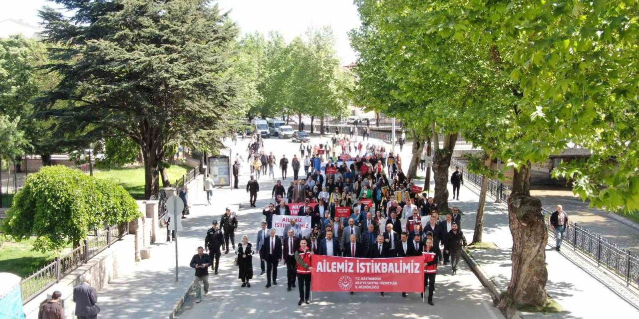 Kastamonu’da "Aile" İçin Farkındalık Yürüyüşü