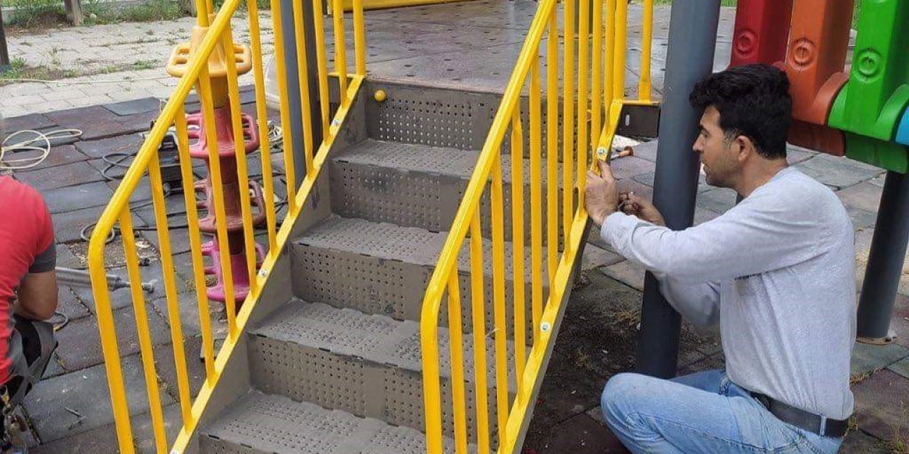 Gölbaşı’nda Parkların Bakımı Yapılıyor