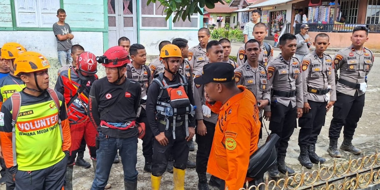 Endonezya’daki Sel Ve Toprak Kaymasında Ölü Sayısı 67’ye Yükseldi