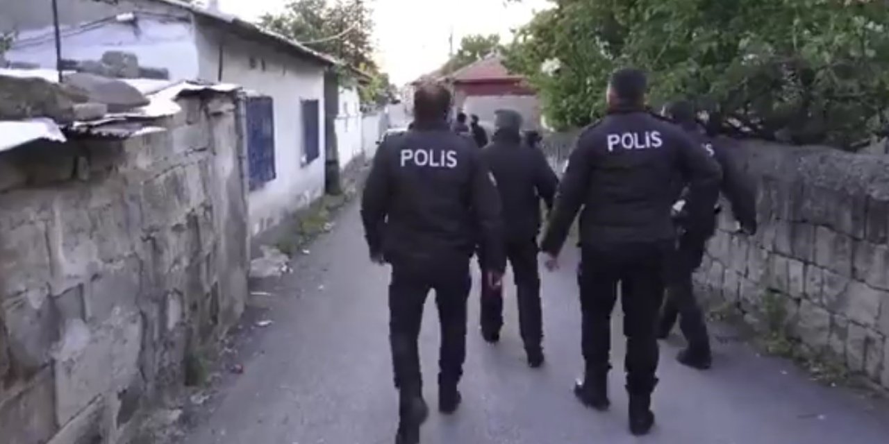 Kayseri’de Aranan Şahıslara Operasyon: 14 Gözaltı