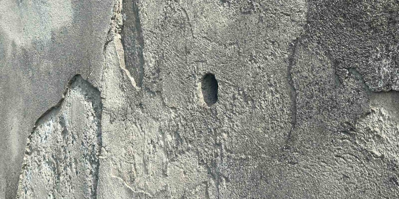 Başakşehir’de Metro Durağının Yanında Bulunan Duvara Eyp Konuldu