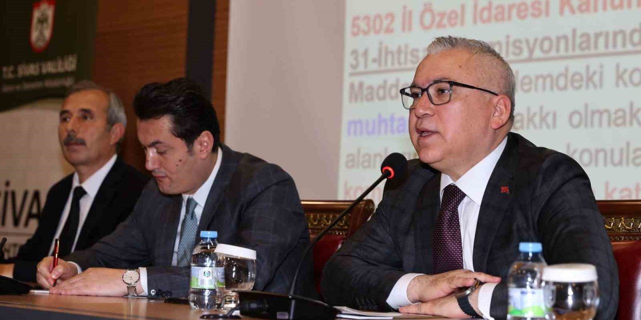 Sivas Valisi Şimşek: "Muhtarlarımız Kuşkusuz, Devlet Millet Bütünleşmesinin En Bariz Göstergesidir"