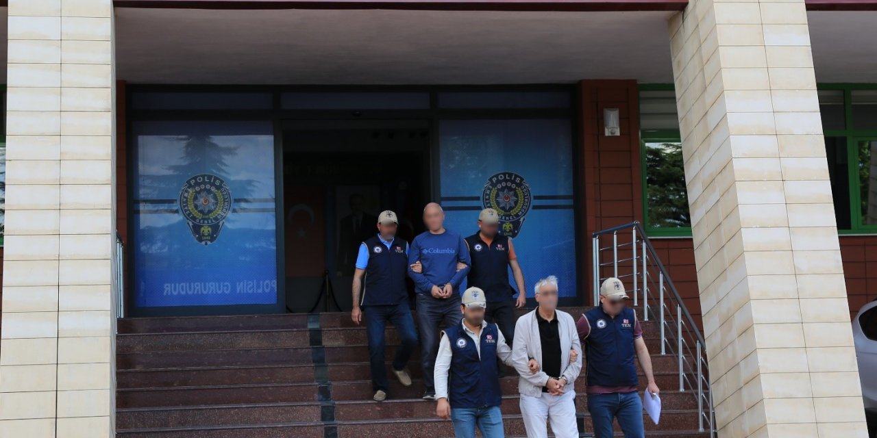 Isparta’da Fetö’den Aranan Esnaf Ve İhraç Öğretim Elemanı Yakalandı