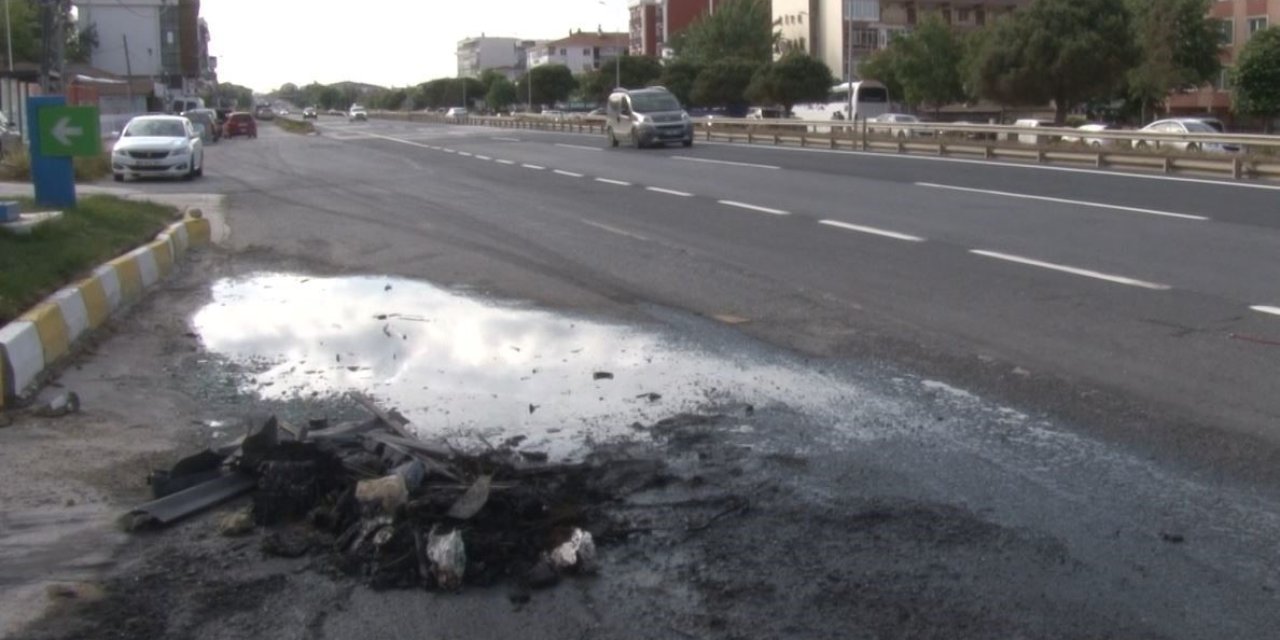 Büyükçekmece’de Kaza Yapan Araç Alev Alev Yandı: 3 Yaralı