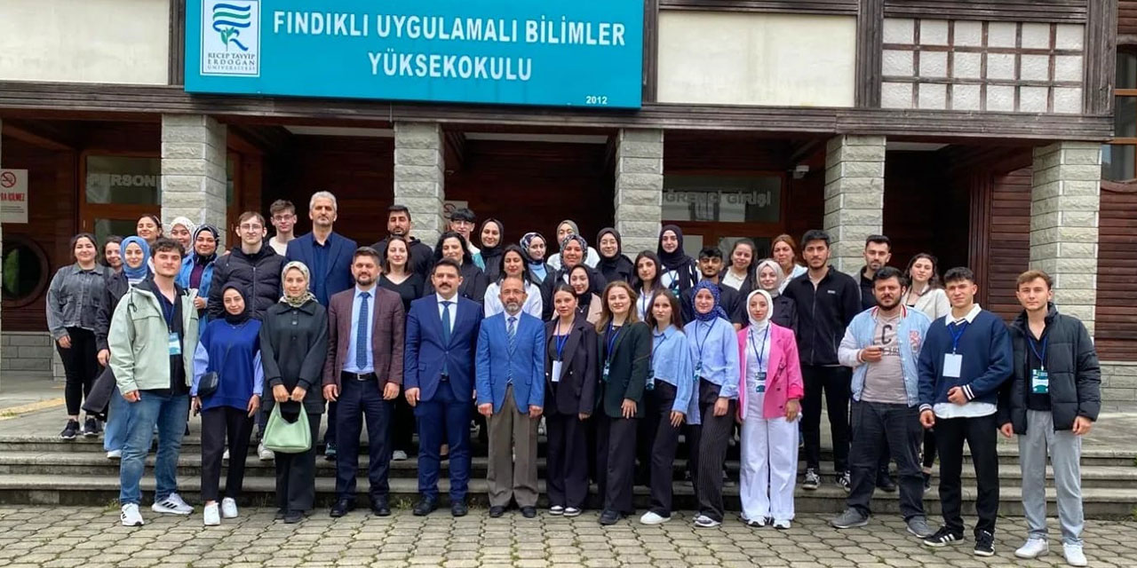 RTEÜ'de  6. Ekonomi ve Kariyer Zirvesi Gerçekleştirildi