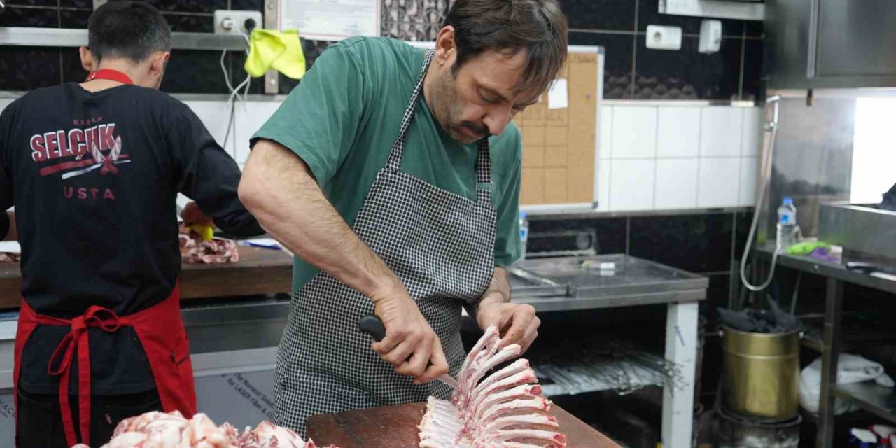 Gastronomi Şehrinde Kağıt Üstünde Kebap Dönemi