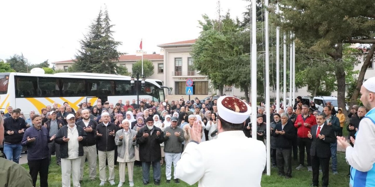 Kırklareli’nde Hac Yolcuları Uğurlandı