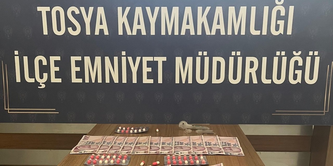 Kastamonu’da Uyuşturucuyla Yakalanan İki Şüpheli Tutuklandı