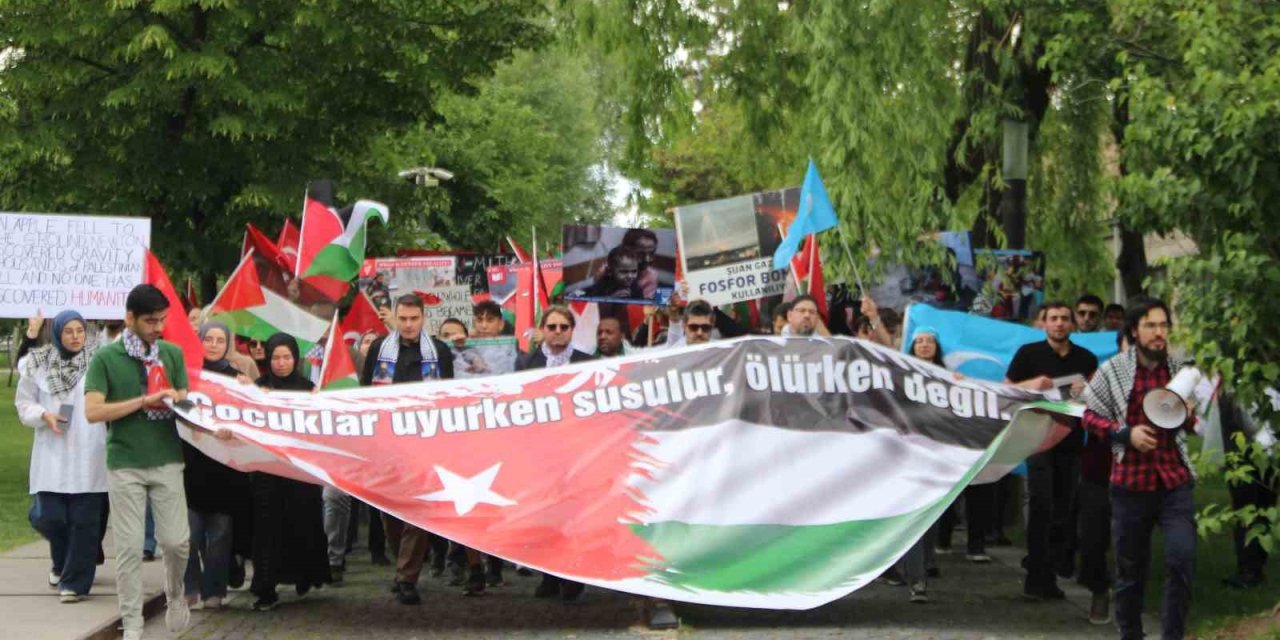 Agü, Filistin’e Destek Yürüyüşü Düzenledi