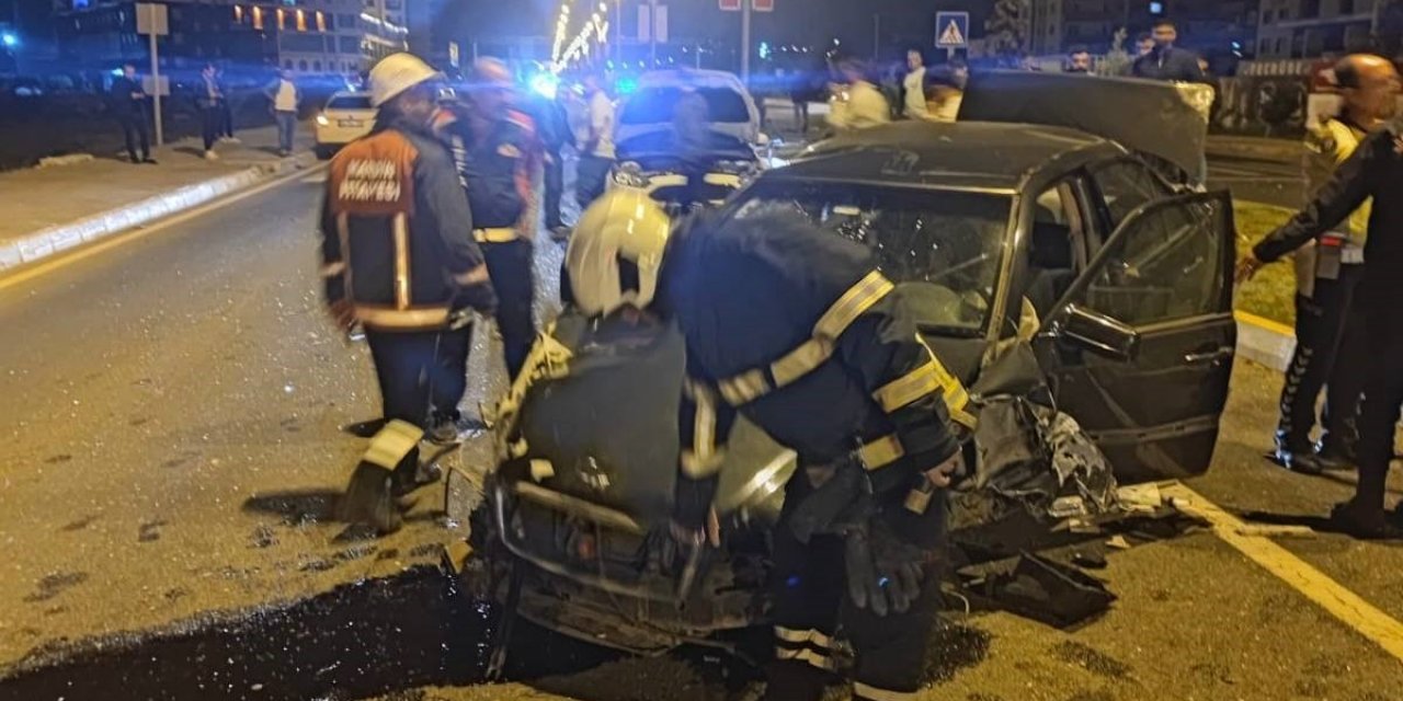 Mardin’de Maddi Hasarlı Otomobil Kazası