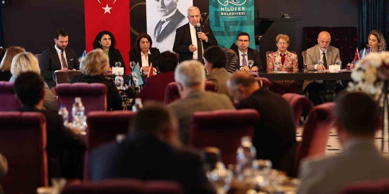 Başkan Özdemir’den Muhtarlara ’eşit Hizmet’ Sözü