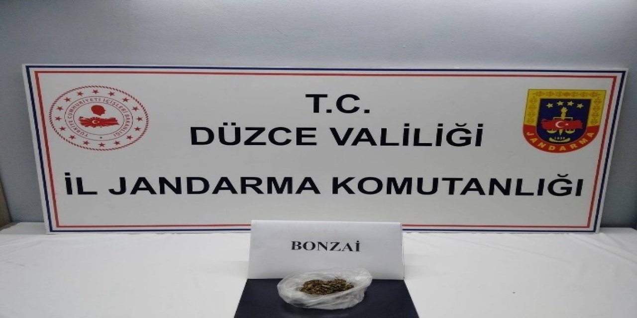 Uyuşturucu Kullanan 13 Kişi Yakalandı