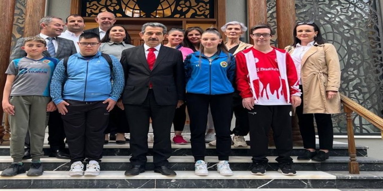 Vali Ekici Başarılı Sporcuları Ağırladı