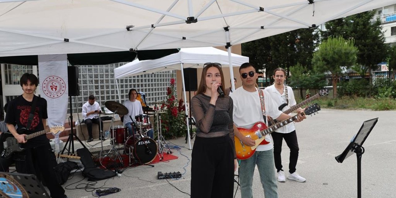 Başkan Durbay "htal Fest"te Gençlerle Buluştu