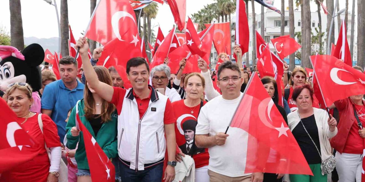 Marmaris’te Sahne Gençlerin