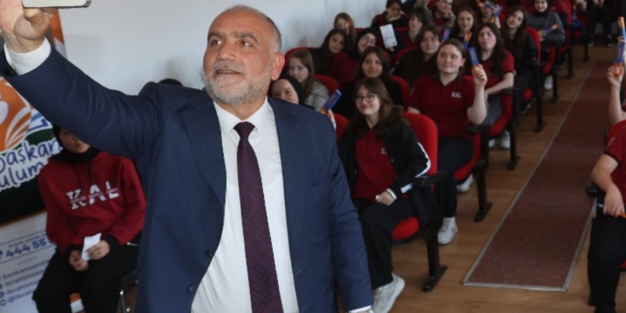 Başkan Sandıkçı: “Eğitim Atağımızla Vizyon Projelere İmza Attık”