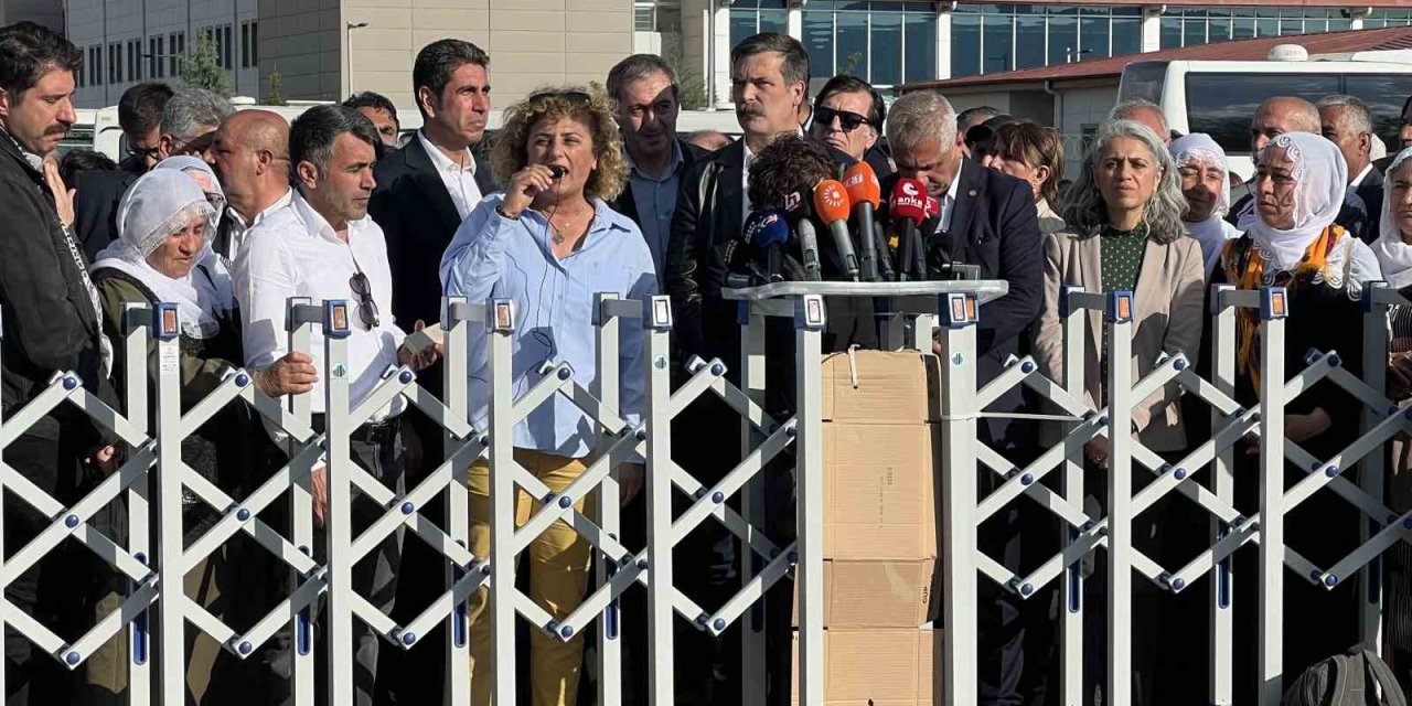 6-8 Ekim Olayları Davasında Eski Hdp Başkanı Demirtaş’a 42 Yıl Hapis Cezası Verildi