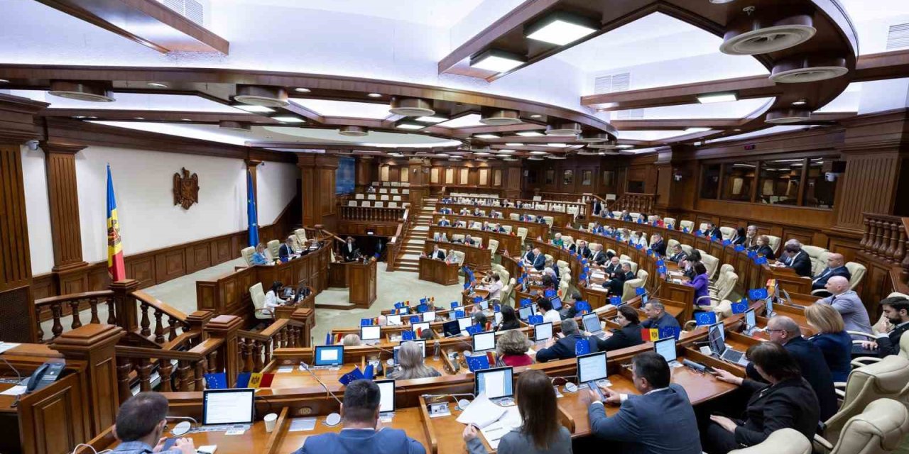 Moldova’da 20 Ekim’de Ab’ye Katılım Referandumu Yapılacak