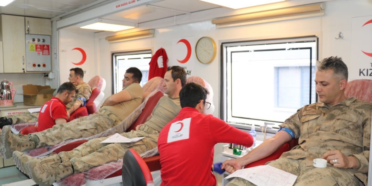 Jandarmadan Kan Bağışı