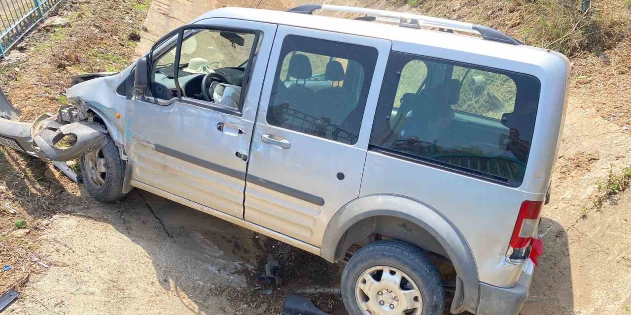 Kozan’da Trafik Kazası: 5 Yaralı