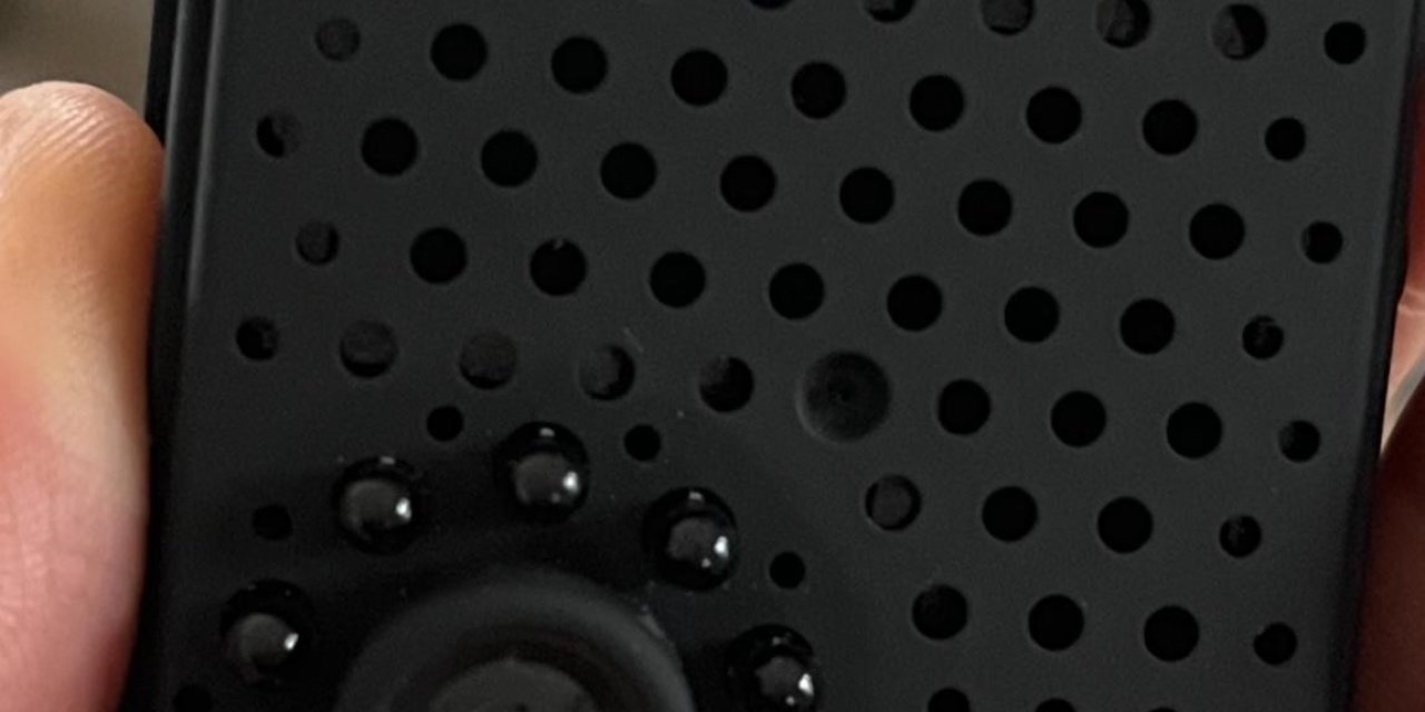 Gizli Kamera Skandalına, Komik Açıklama