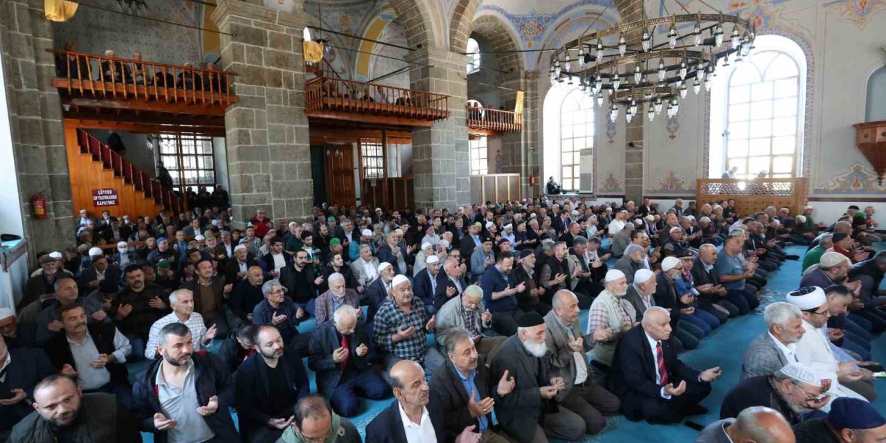 Şehitler İçin Mevlid-i Şerif Programı