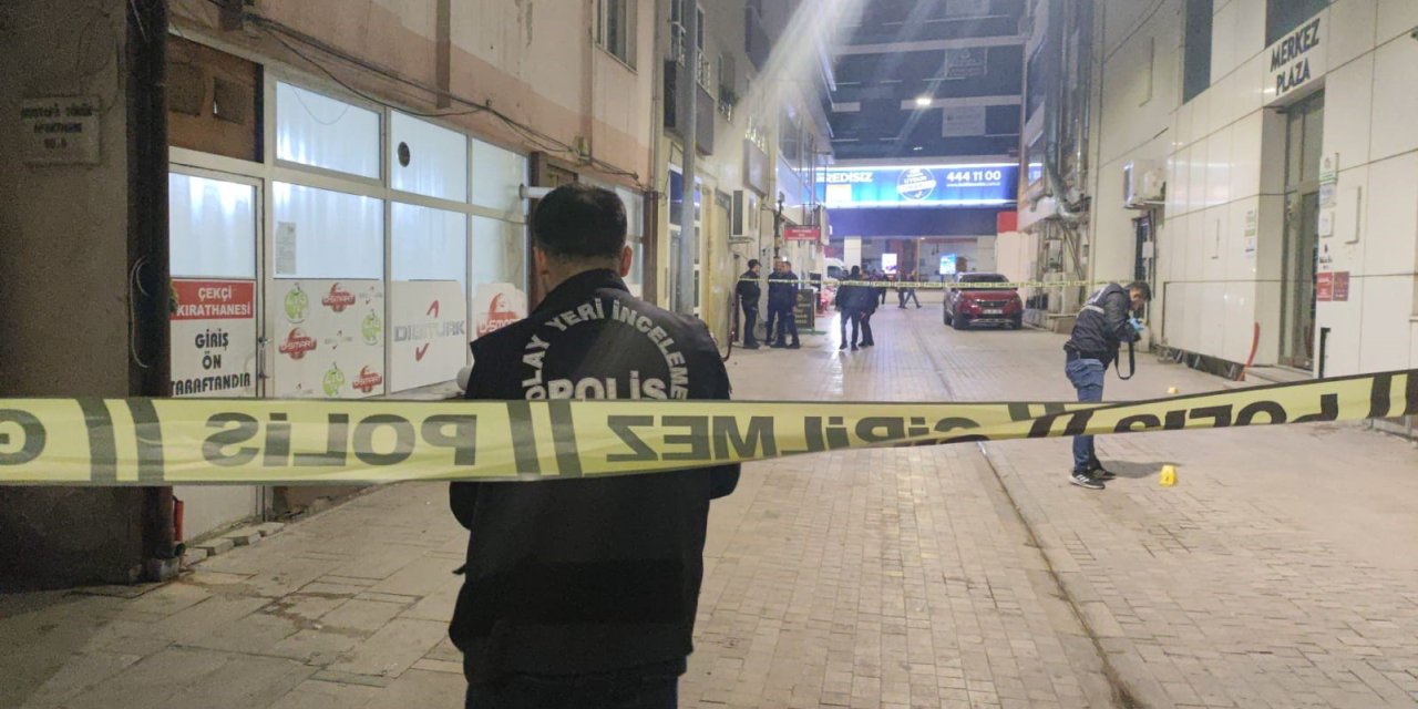 Önce Bıçaklar Konuştu, Sonra Mermiler Havada Uçuştu