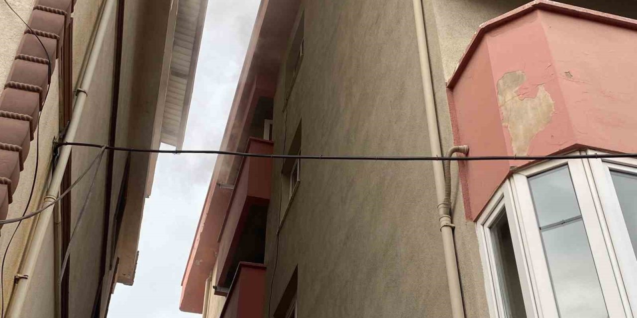 Apartmanda Yangını Paniği