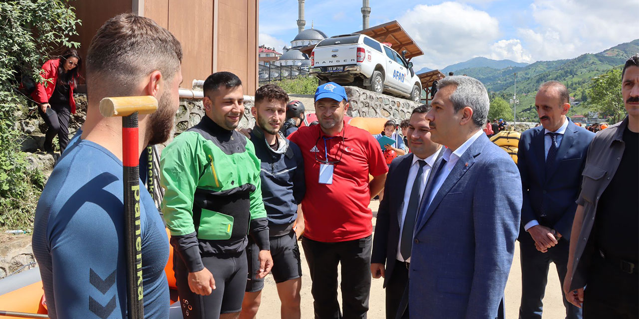 Vali Baydaş, Türkiye Rafting Şampiyonasını Takip Etti