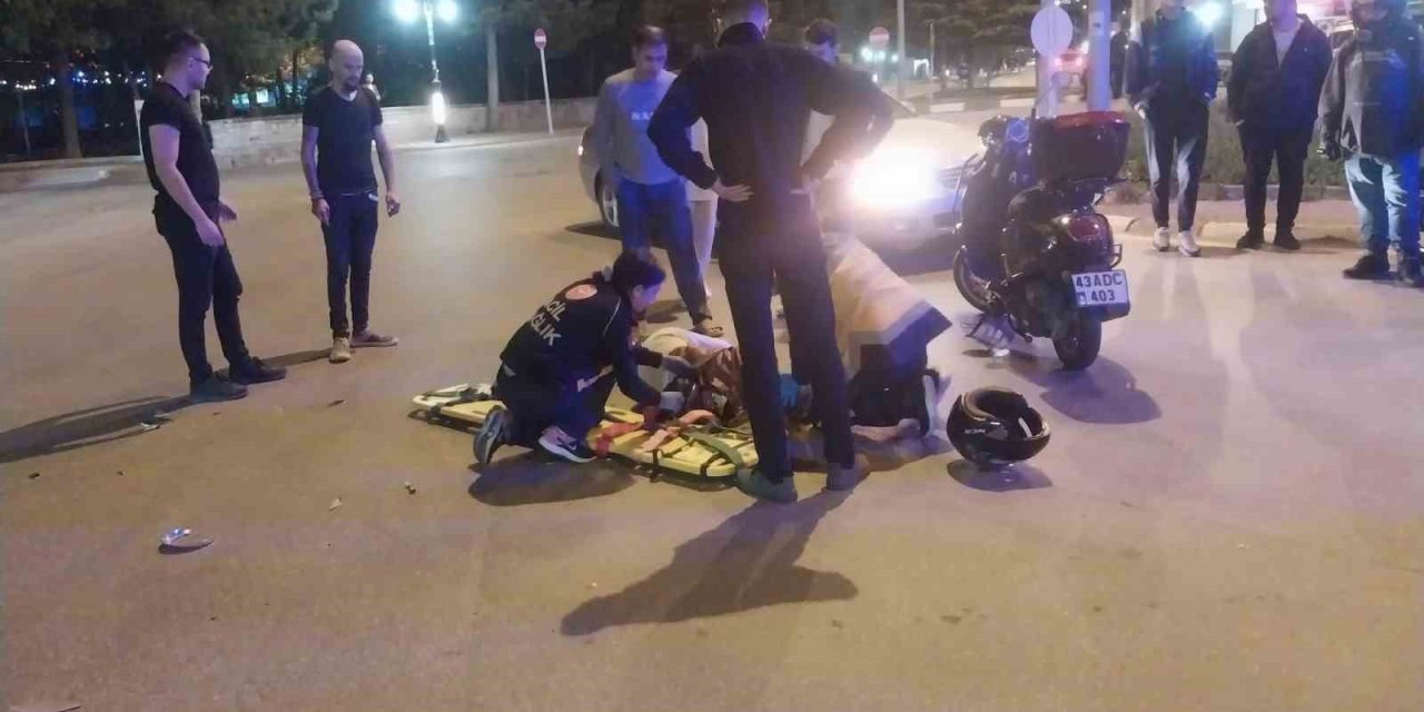 Kütahya’da Otomobil İle Motosiklet Çarpıştı: 1 Yaralı