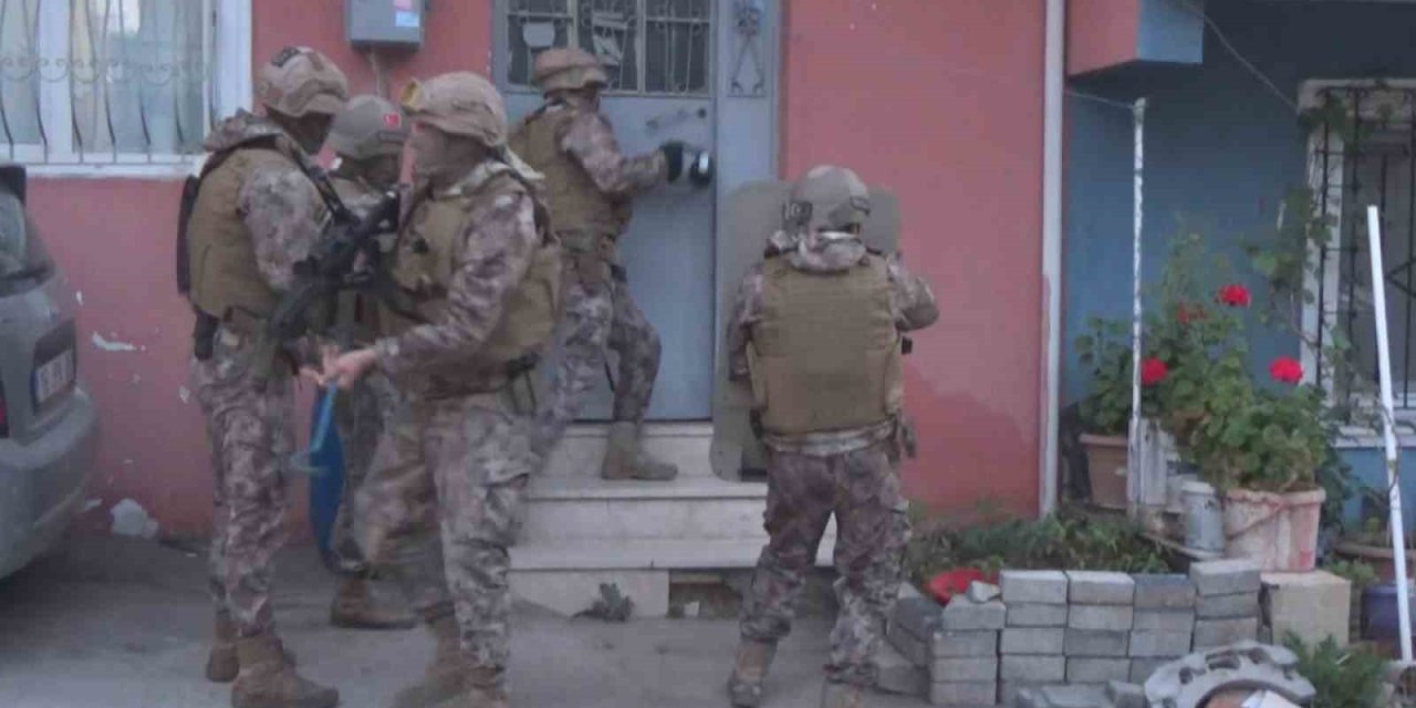 Çatılarda Böyle Kovaladılar...bursa’da Zehir Tacirlerine Helikopter Destekli Şok Operasyon