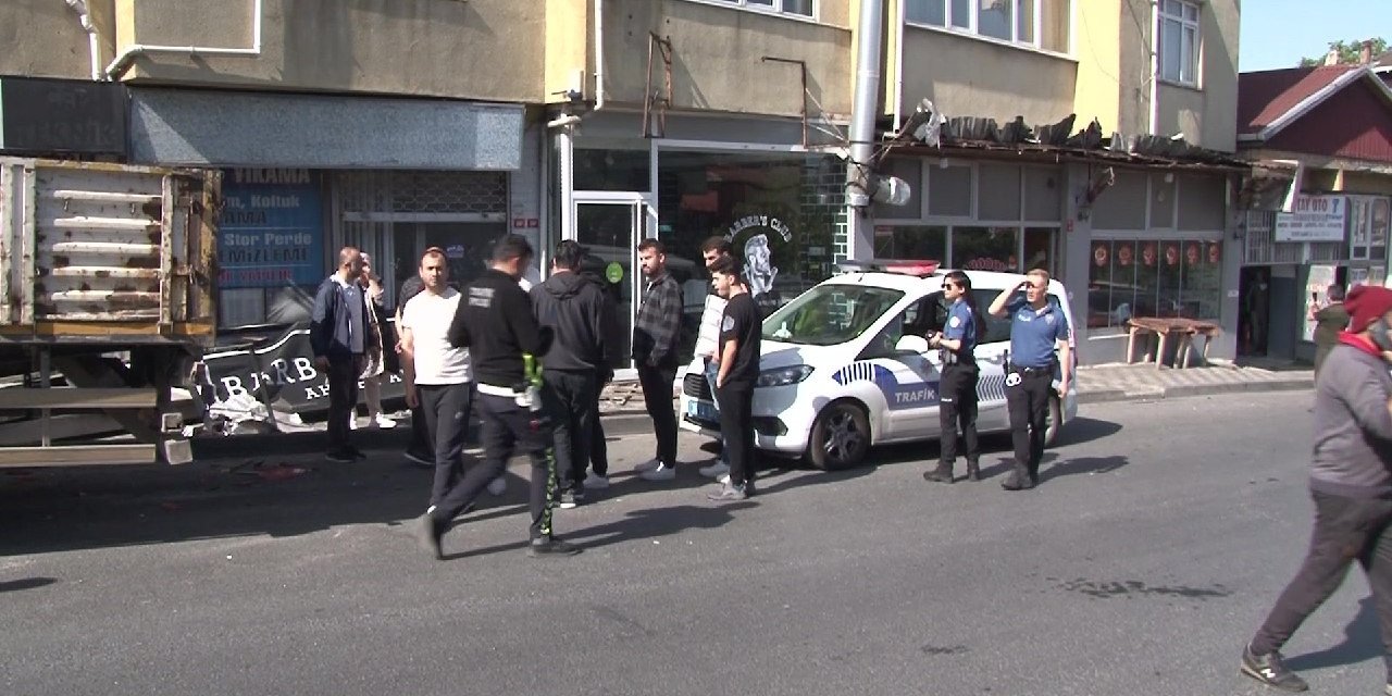 Ataşehir’de Direksiyon Başında Kalp Krizi Geçiren Şoför Ortalığı Birbirine Kattı