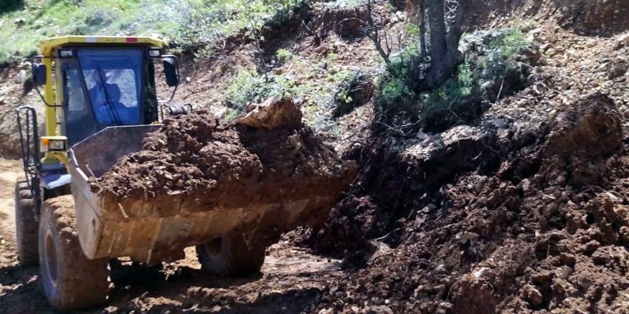 Heyelan Nedeniyle Kapanan Yollar Açıldı
