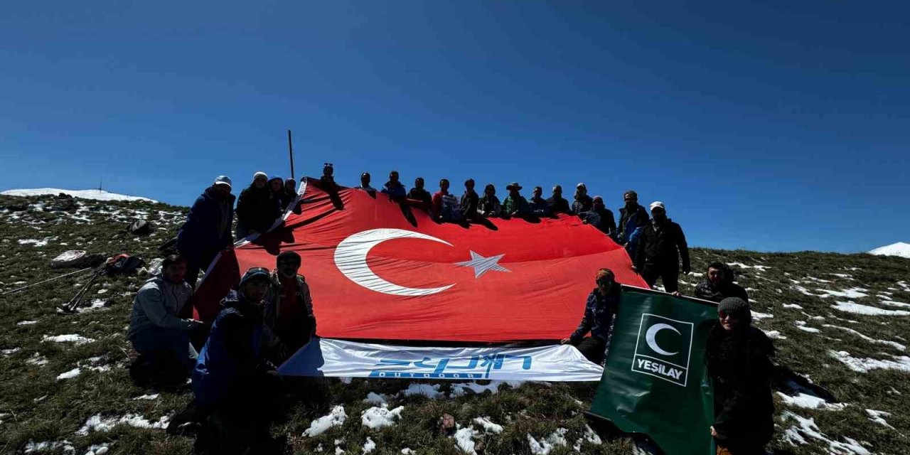 Palandöken’e 19 Mayıs Tırmanışı