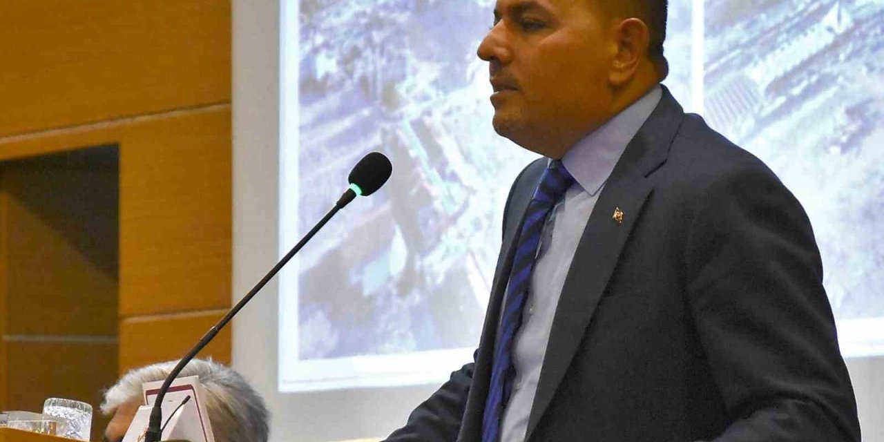 Başkan Sadıkoğlu: "Kışla Caddesi Esnafı Ticaretine Nerede Devam Edecek?"