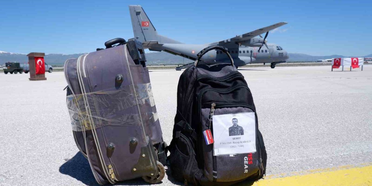 Erzurum Şehidini Uğurluyor